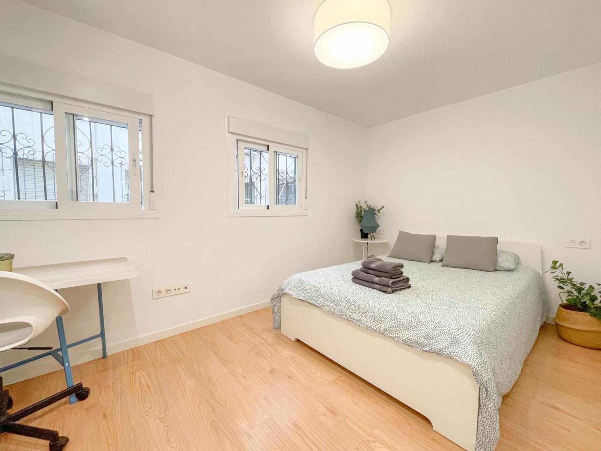 Moderno Apartamento Plz De La Merced Málaga Kültér fotó