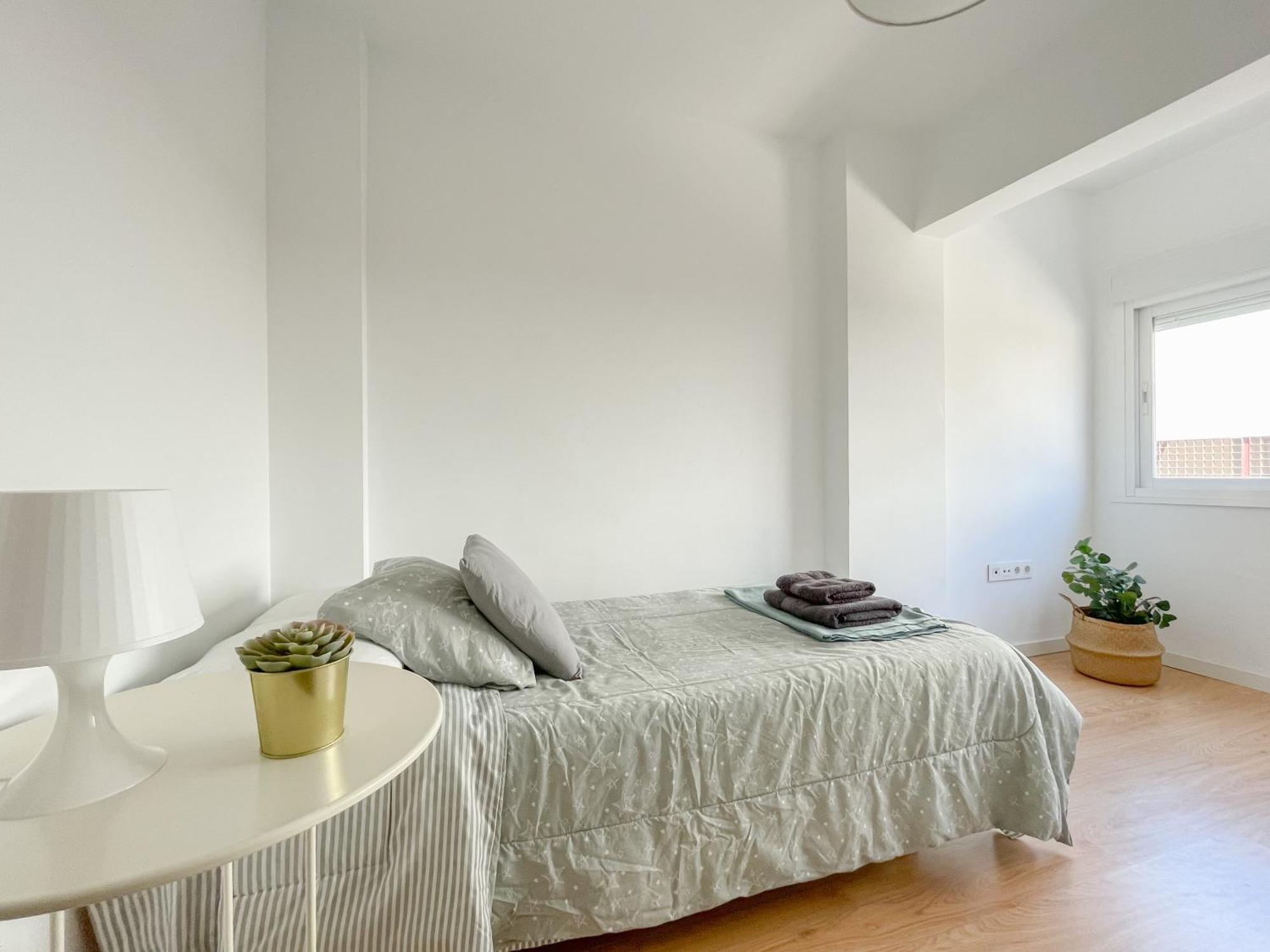 Moderno Apartamento Plz De La Merced Málaga Kültér fotó