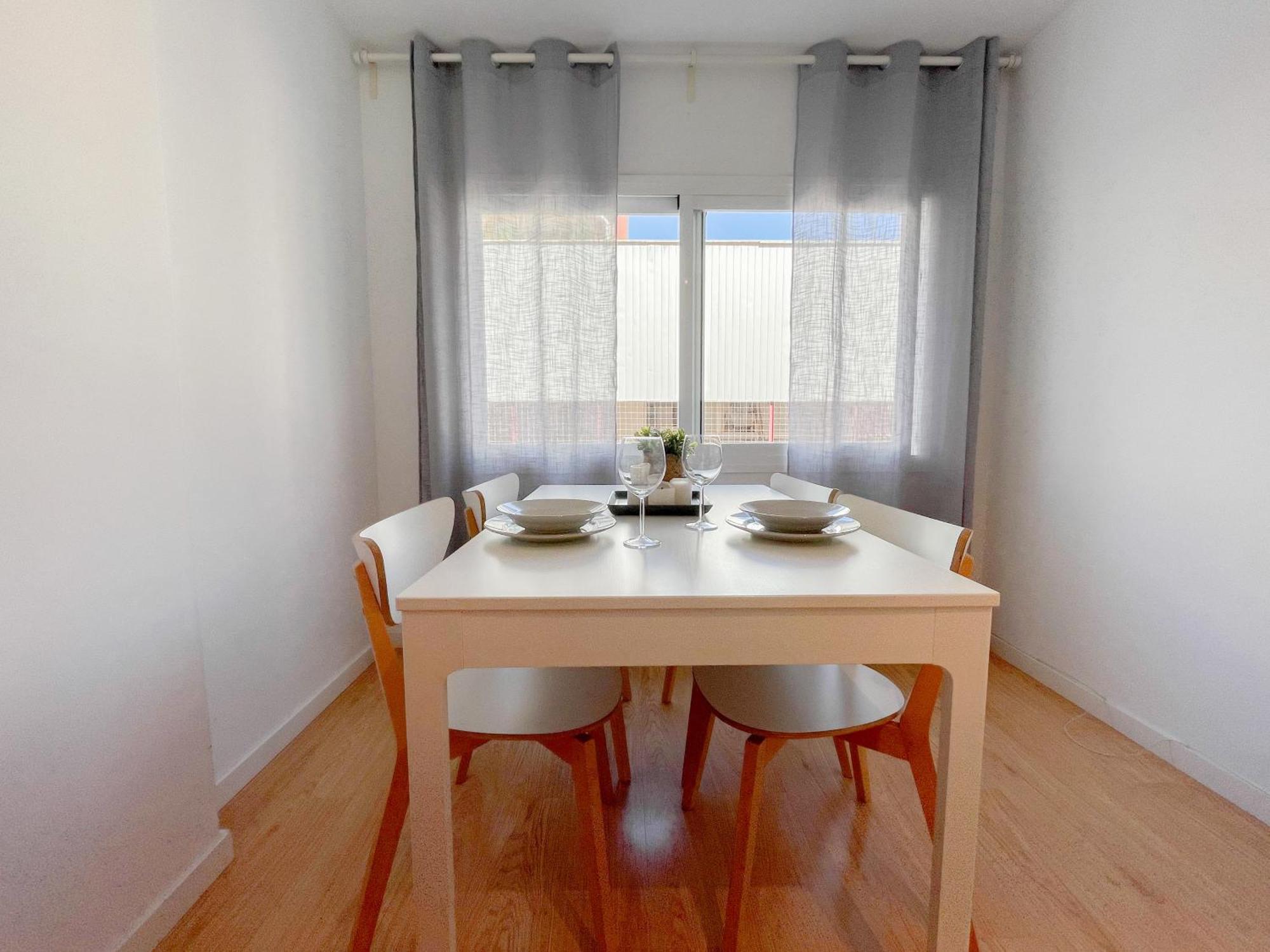 Moderno Apartamento Plz De La Merced Málaga Kültér fotó