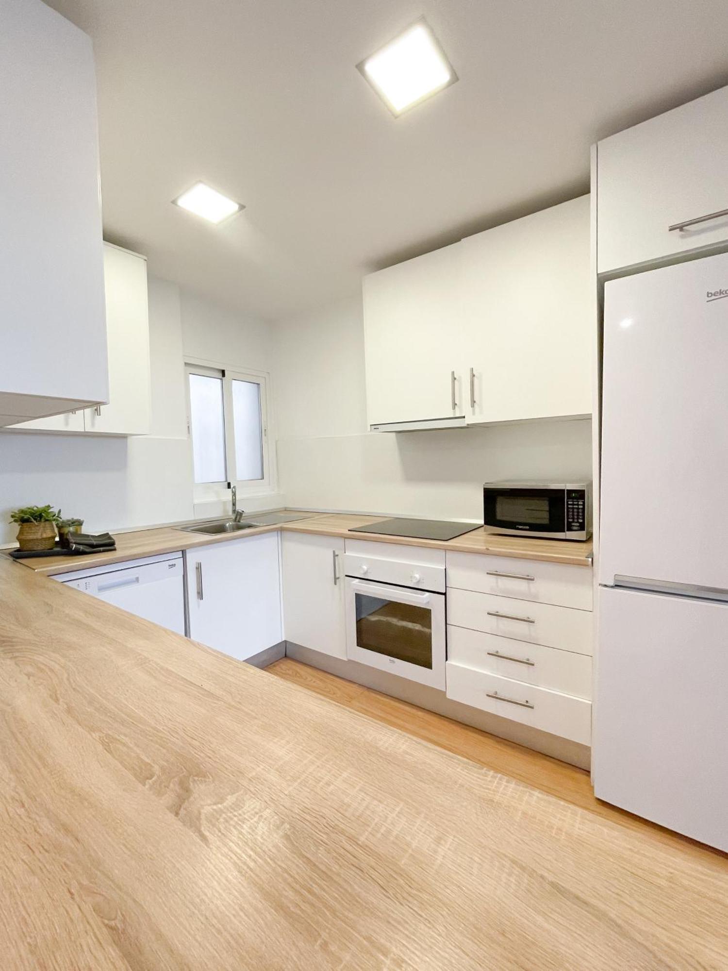 Moderno Apartamento Plz De La Merced Málaga Kültér fotó